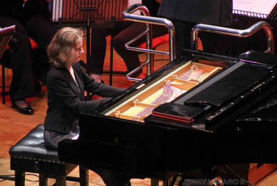 Rachel Flowers at Alvas Showroom