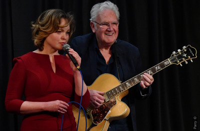 Zoe Francis featuring Jim Mullen at 606 Club