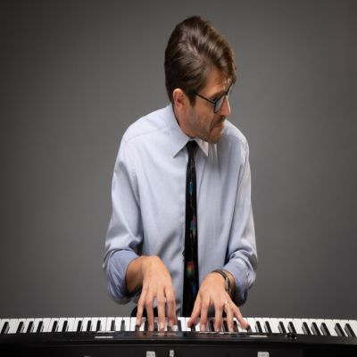 Bill Cantos at The Century Room