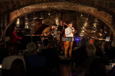 Nikloud’s Brotherhood at ZWE Jazzcafe