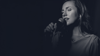 Olivia Van Goor at Con Alma