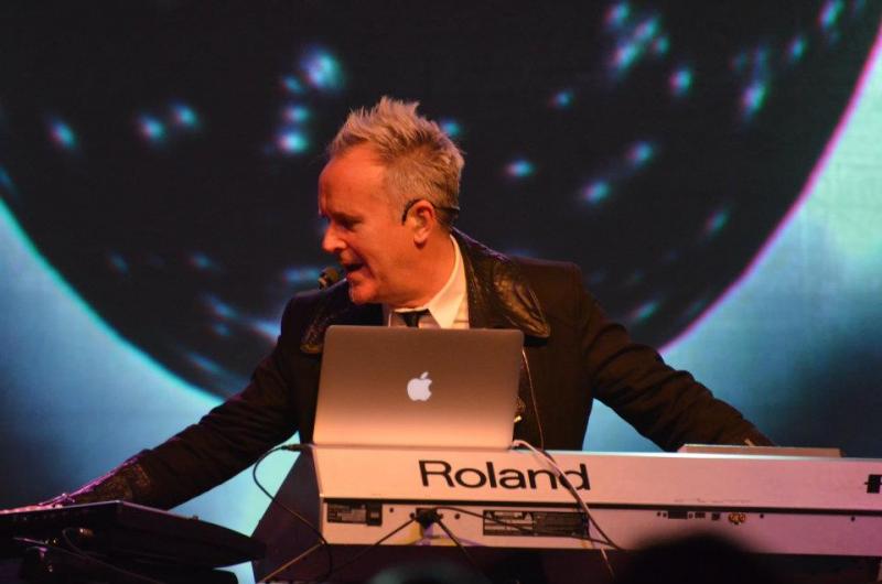 Howard Jones: Huntington, NY, July 7, 2012