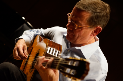 Gib Veconi-guitar at Soapbox Gallery