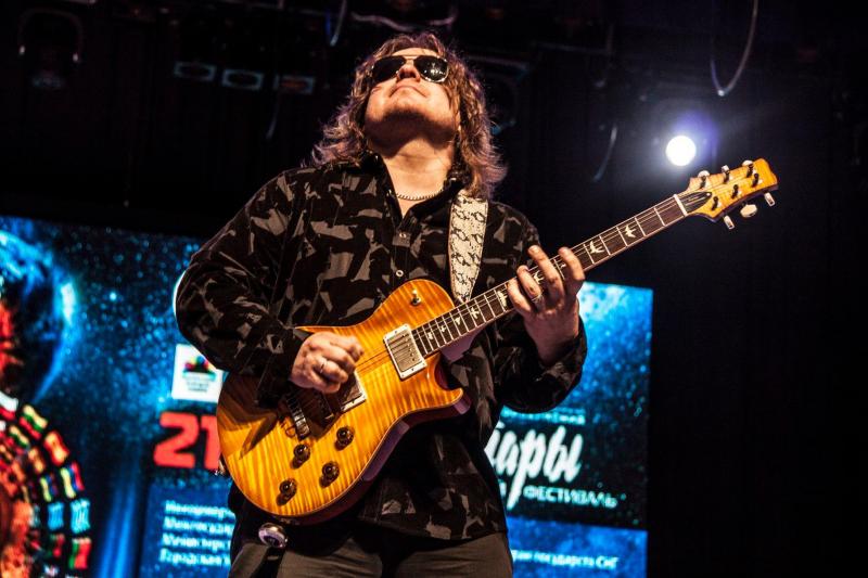 Paul Wertico, Roman Miroshnichenko, Dominique Dipiazza, Janos Nagi at World Of Guitar