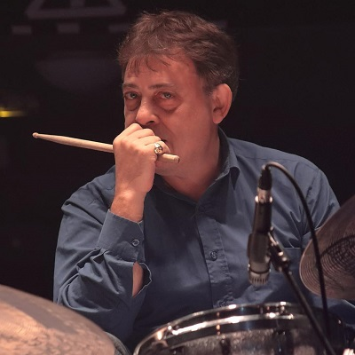 Tracey/galea Legacy 5 at Crookes Social Club