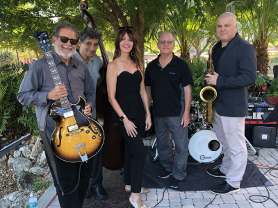 Darcie Allen at Cafe In The Park