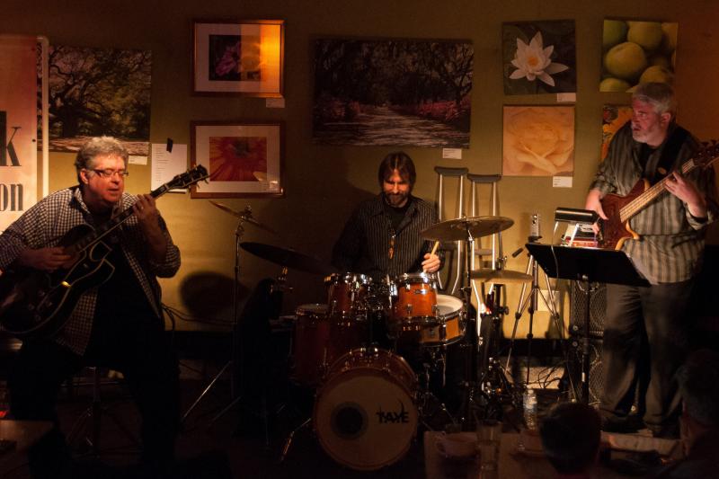 Chuck Anderson Trio at Melodies Cafe Chuck Anderson Trio at Melodies Cafe