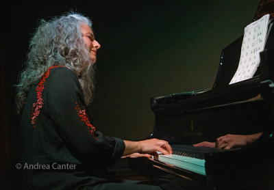 Mary Louise Knutson at Berlin Music Bar