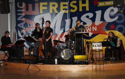 Julie Slim & Rendezvous Holiday Concert at Central Market Westgate