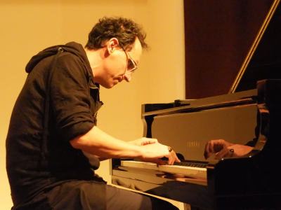 Shai Bachar Trio at Soapbox Gallery