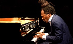 Interview with Ramon Valle: The Amsterdam transplant remains rooted in Cuba