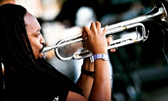 Jazz article: Lwanda Gogwana: Tradition and Innovation