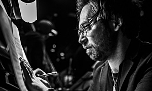 Jazz article: Aaron Parks: Attention, Earthlings
