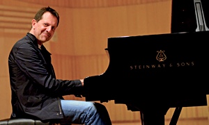 Jazz article: Alan Pasqua: Keys That Unlock Many Doors