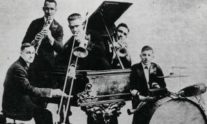 Jazz article: Jazz Comes to Records (1917)