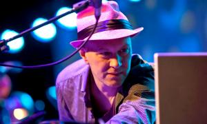 Jazz article: Django Bates: Delightful Piano Touch