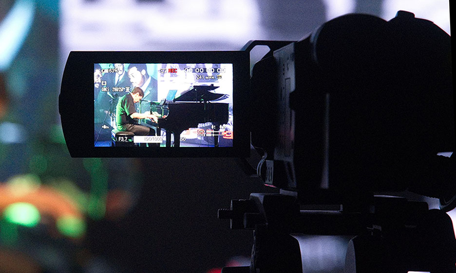 Composer/Pianist Gregory Golub Reveals 'idiom For Harmonica And Piano' – A Subtle Yet Captivating Dialogue