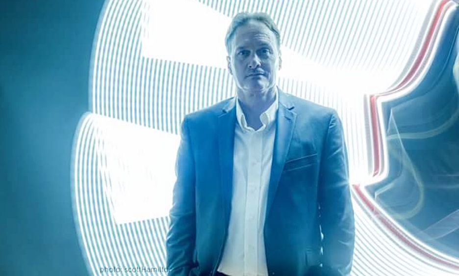 Drummer Bob Holz Releases New Single 'Pink Fur'