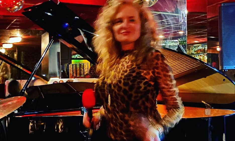 Vocalist Kim Maguire Releases Holiday Single, 'My Favorite Things'