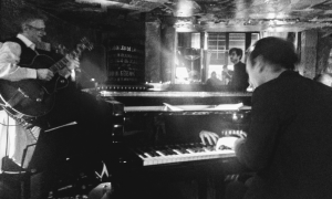 Jazz article: Remi Toulon With Gilles Rea At Chez Papa