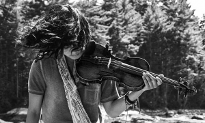 Jazz article: Meet Violinist Daisy Castro