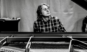 Jazz article: Scott Flanigan: Walking On Clouds