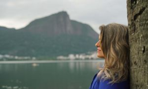 Vocalist Claudia Villela Showcases Her Profound Songwriting Gifts On 'Cartas Ao Vento,' Due September 8 From Taina Music