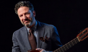 Jazz article: John Pizzarelli at Blues Alley