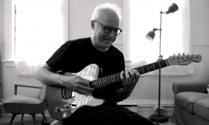 Jazz article: A Language of His Own: Bill Frisell on Dave Holland