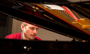 Jazz article: Luigi Bozzolan: Nella direzione di Luca Flores