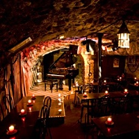 Le Caveau Des Légendes