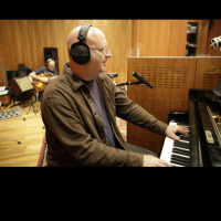 Lee Bloom