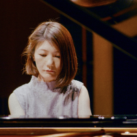 Yuko Yoshida photo