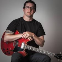 Dan Bruce photo