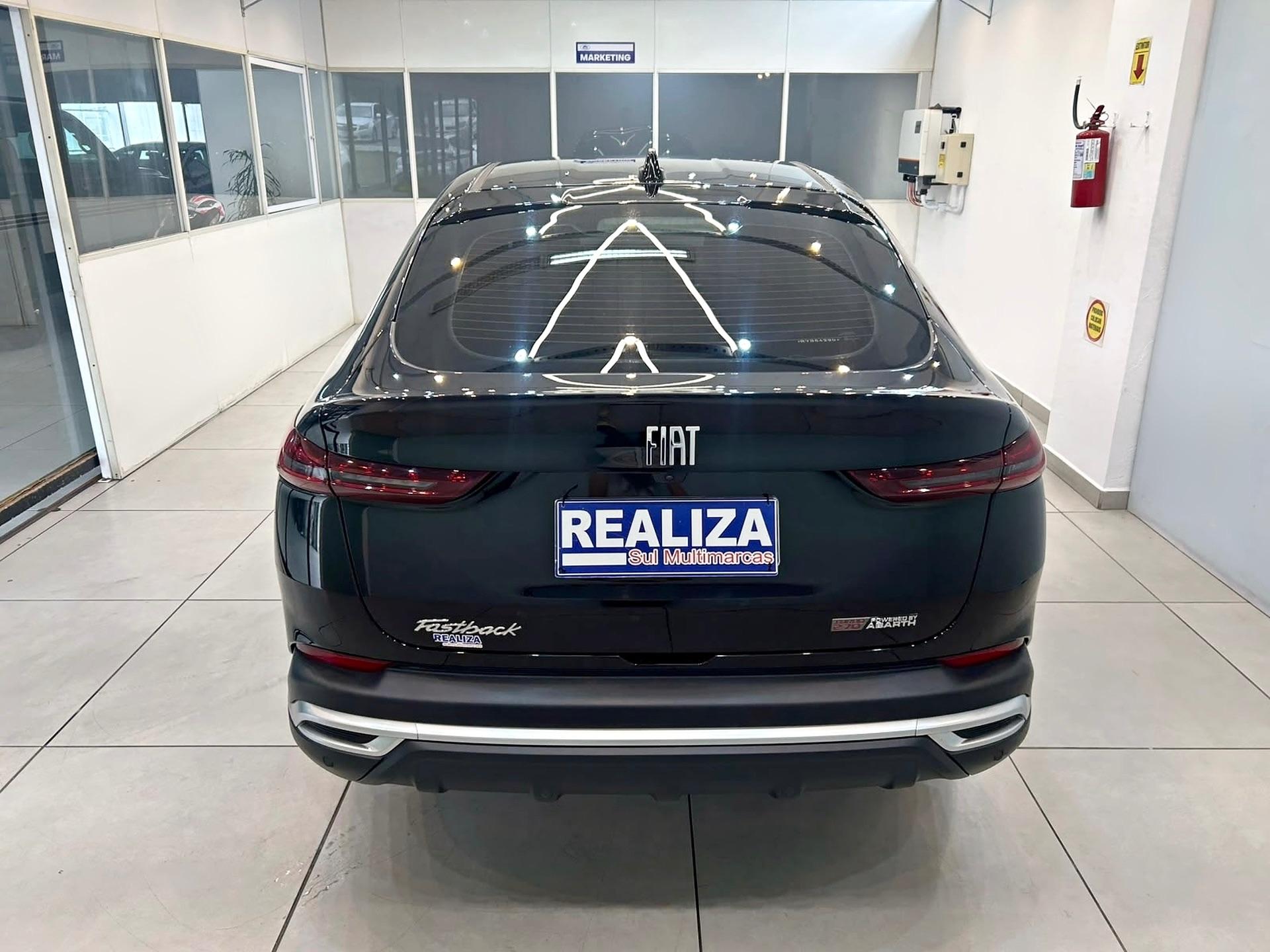 Foto numero 3 do veiculo Fiat Fastback LIMITED ED. 270 T.FLEX AUT. - Preta - 2024/2024