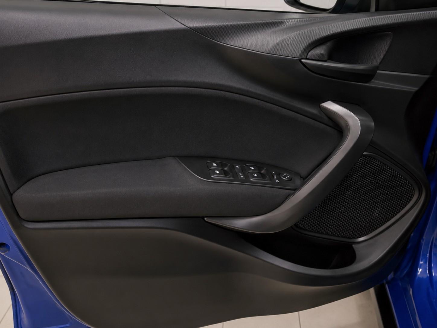 Foto numero 16 do veiculo Fiat Argo HGT 1.8 Flex Automático - Azul - 2017/2018