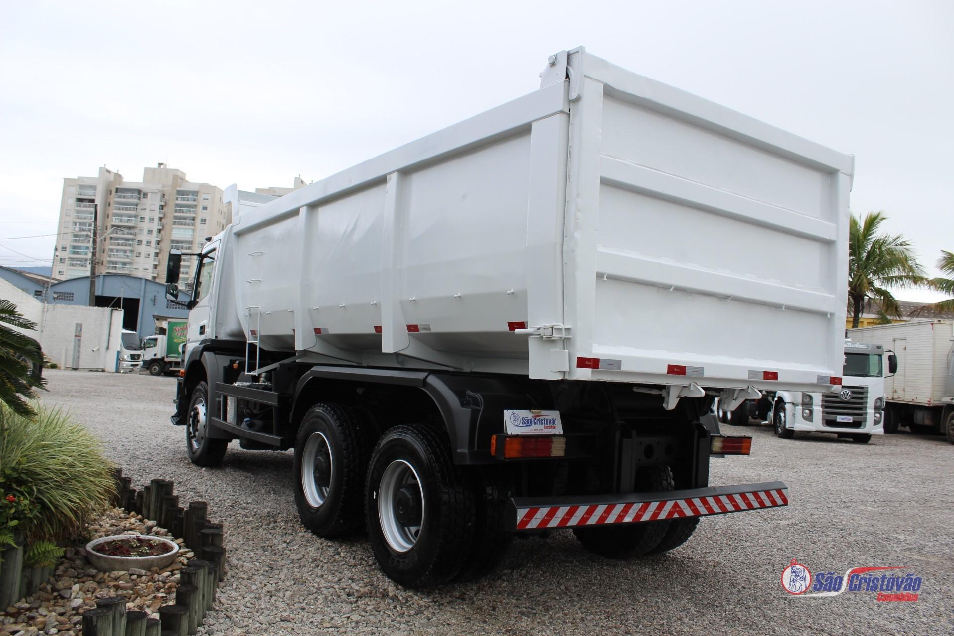 Foto numero 8 do veiculo Mercedes-Benz 3131 AXOR  - Branca - 2017/2018