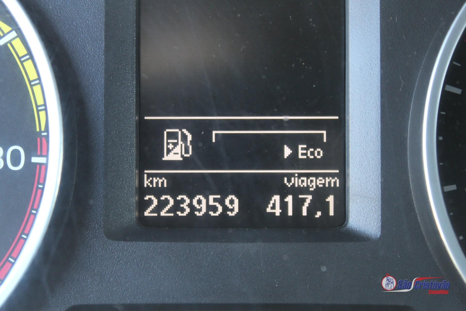 Foto numero 13 do veiculo Volkswagen 11-180  - Branca - 2021/2022