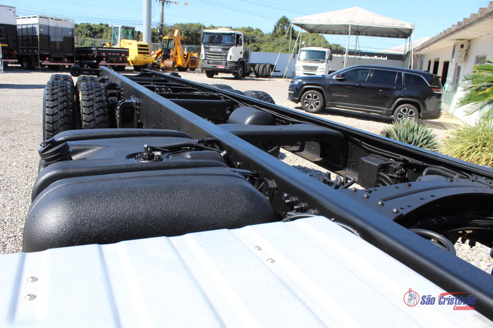 Foto numero 4 do veiculo Volkswagen 26-260 Robust - Branca - 2024/2025