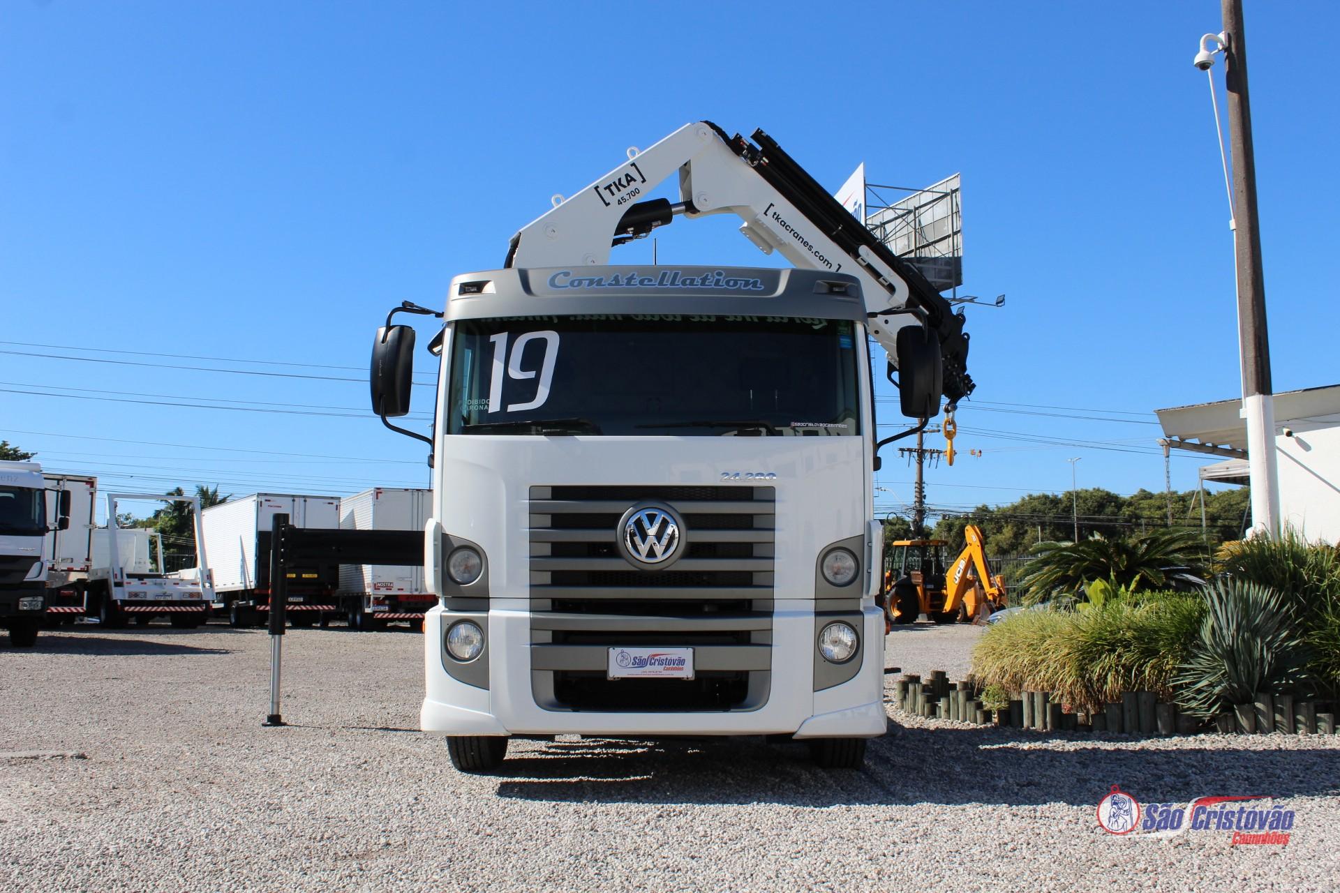 Foto numero 3 do veiculo Volkswagen 24-280  - Branca - 2018/2019