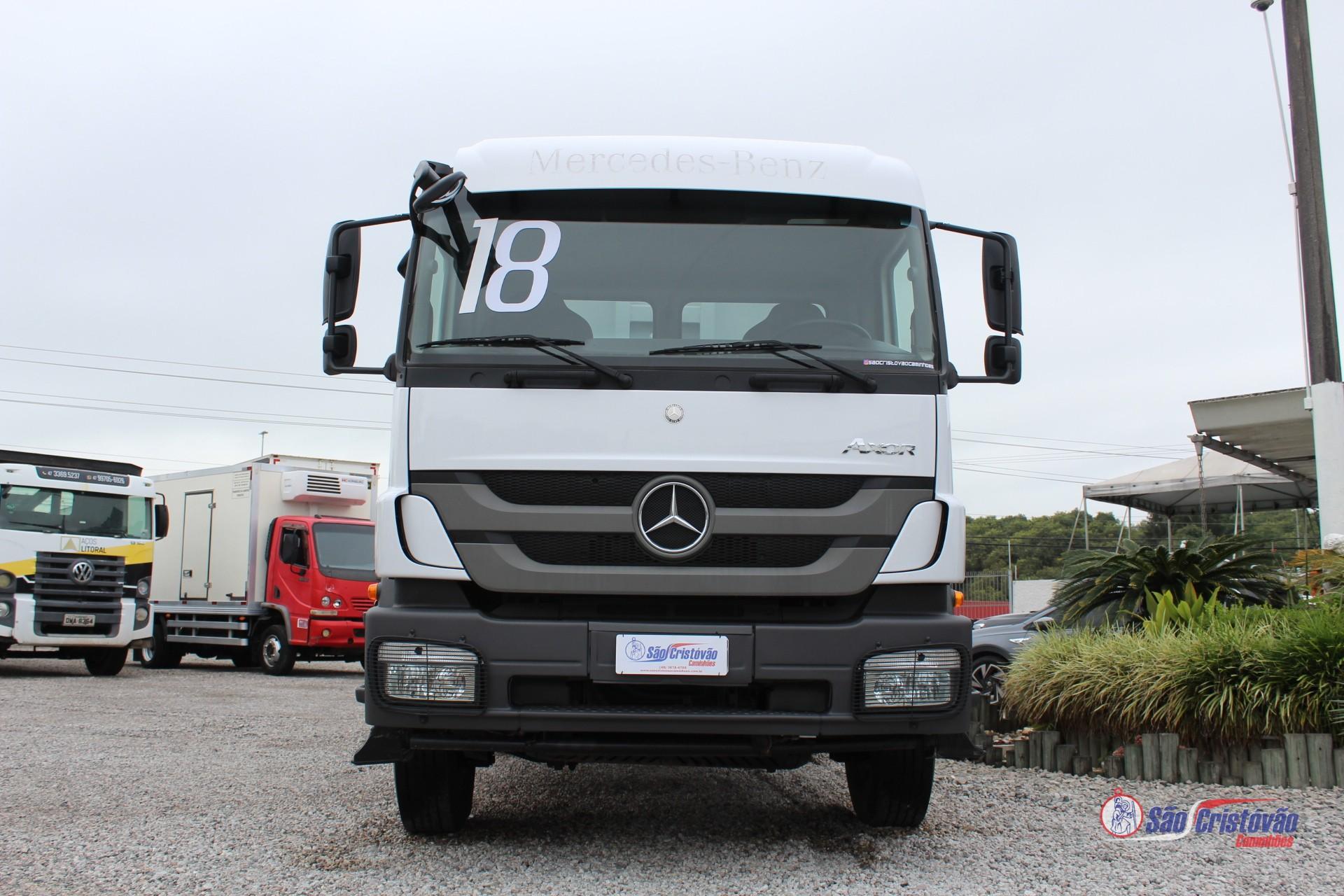 Foto numero 5 do veiculo Mercedes-Benz 3131 AXOR  - Branca - 2017/2018