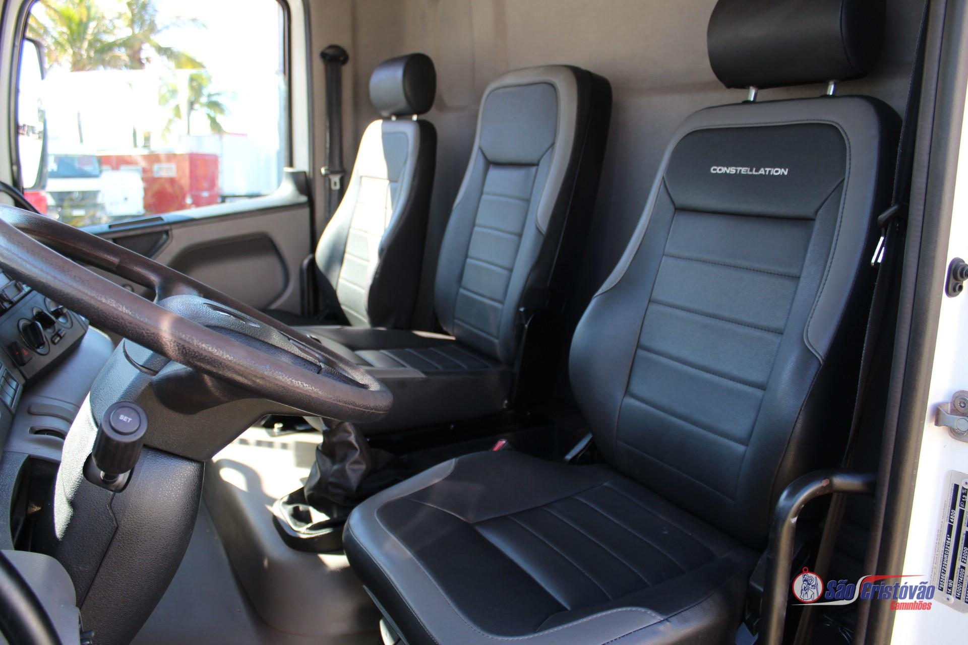 Foto numero 14 do veiculo Volkswagen 14.190 Constellation - Branca - 2021/2022