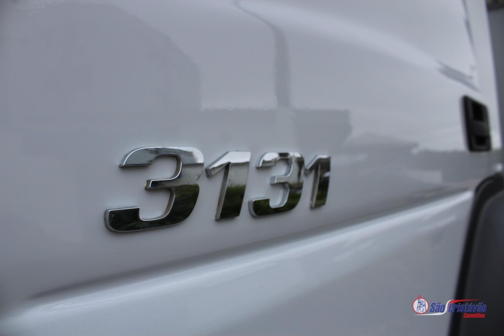 Foto numero 11 do veiculo Mercedes-Benz 3131 AXOR  - Branca - 2017/2018