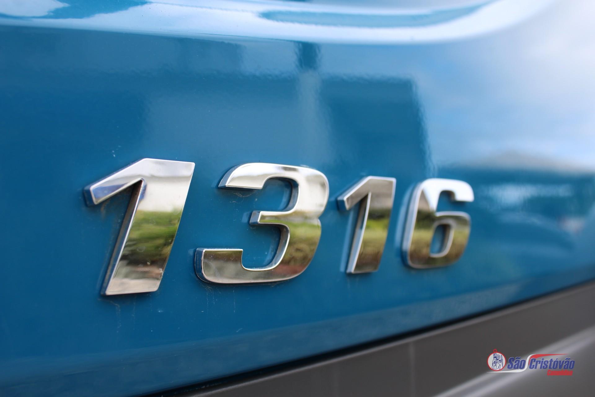 Foto numero 8 do veiculo Mercedes-Benz 1316  - Azul - 2019/2019