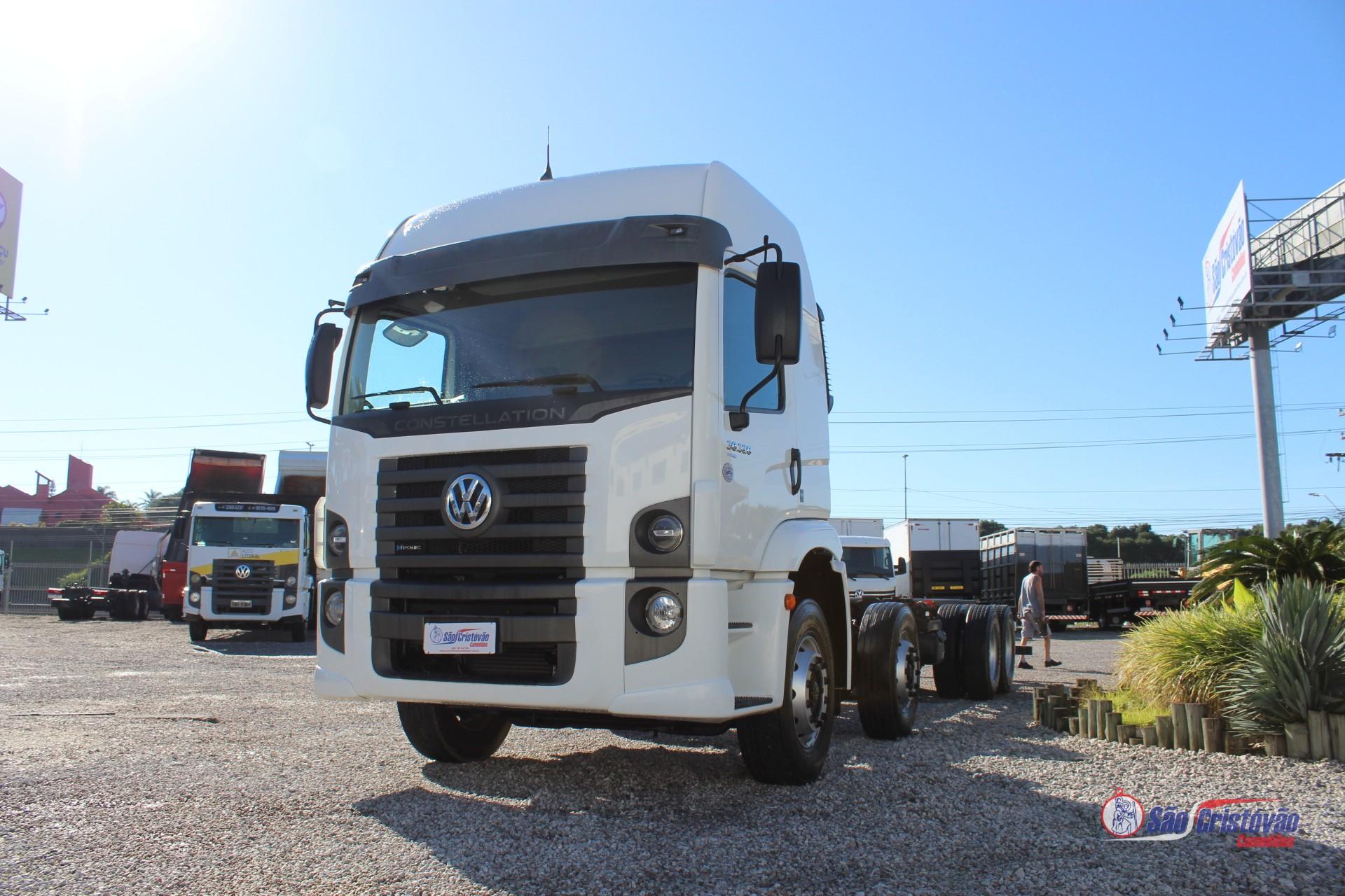 Foto numero 5 do veiculo Volkswagen 30.320 Constellation - Branca - 2023/2024