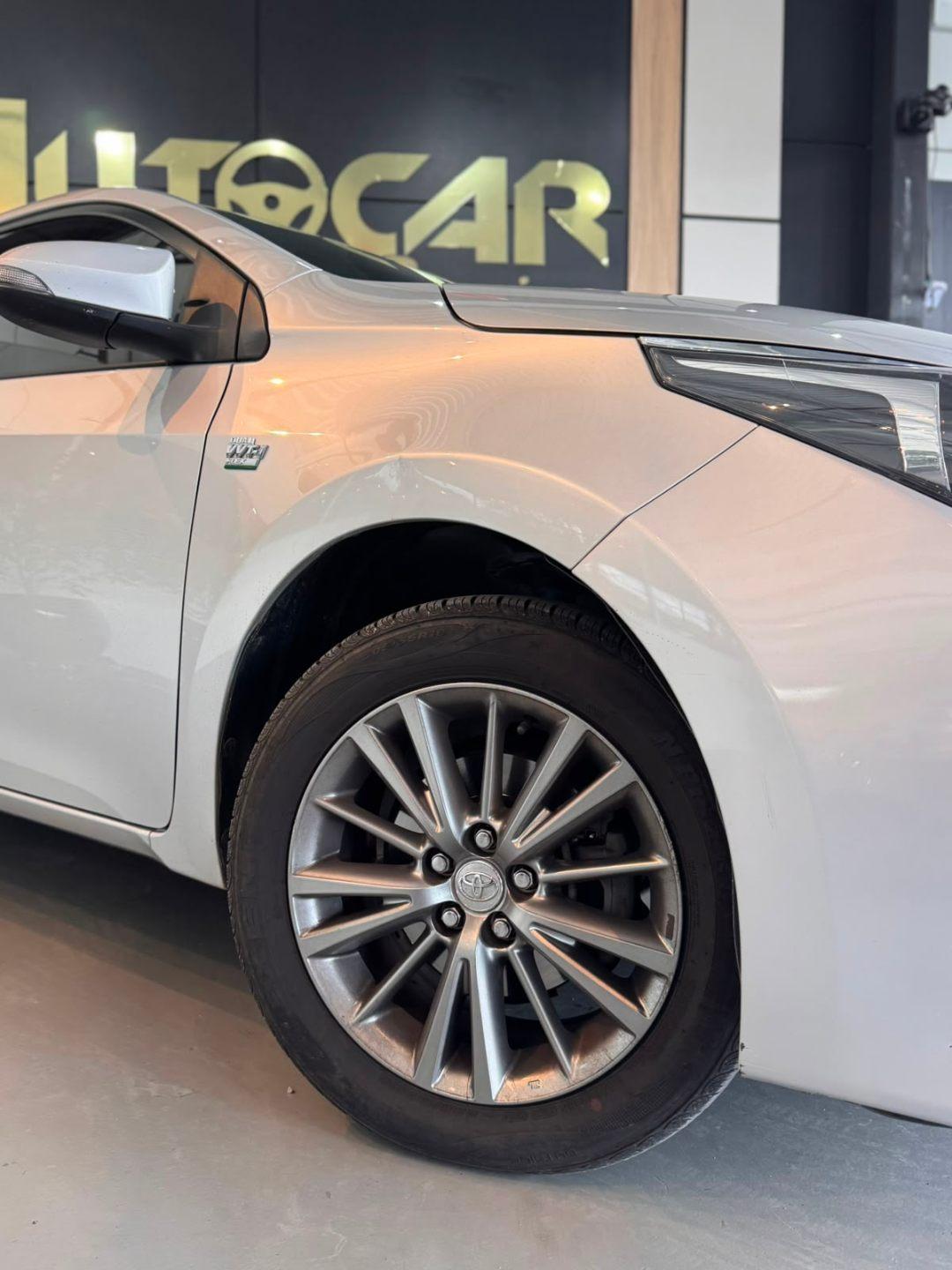 Foto numero 9 do veiculo Toyota Corolla XEI20FLEX - Prata - 2015/2016