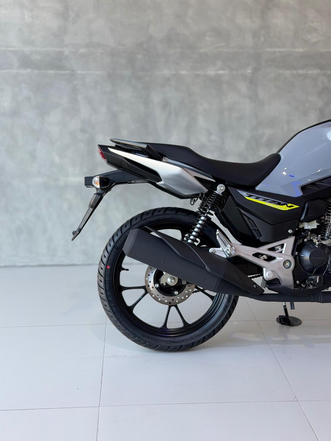 Foto numero 3 do veiculo Honda CG 160 TITAN - Cinza - 2026/2026