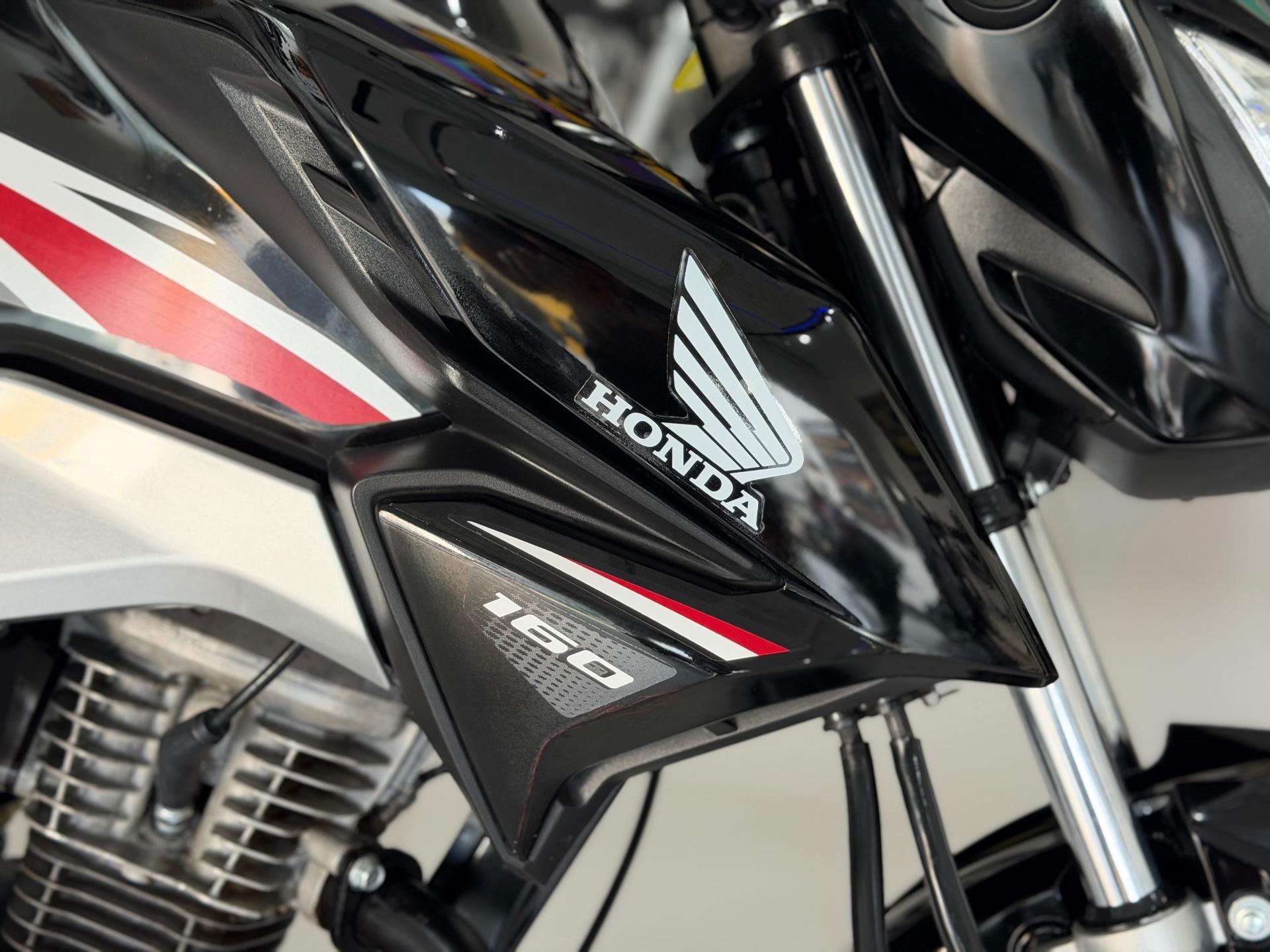 Foto numero 9 do veiculo Honda CG-160 TITAN FLEXONE/Ed.Especial 40 Anos - Preta - 2016/2016