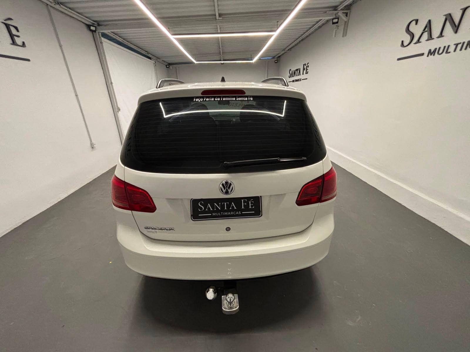 Volkswagen SpaceFox W/ PAT MA 2014