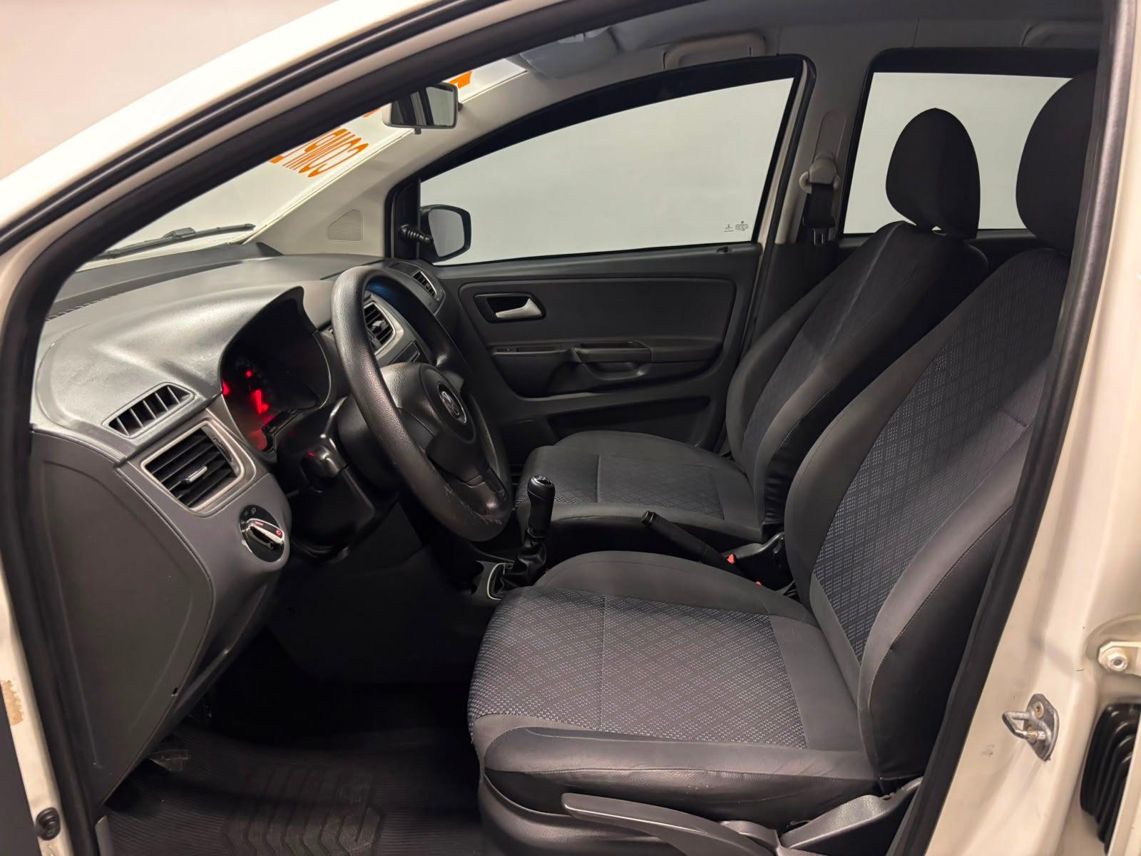 Volkswagen SpaceFox W/ PAT MA 2014